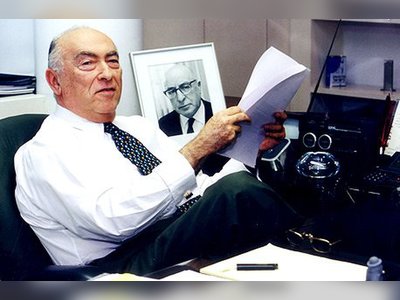 אהרן דוברת - moreshet.com