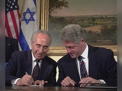 Shimon Peres: Architect of Peace - moreshet.com