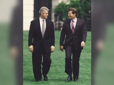 Bill Clinton: The 42nd President of the United States - moreshet.com