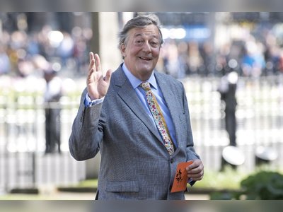 סטיבן פריי - moreshet.com