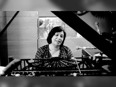 נעמי שמר - moreshet.com